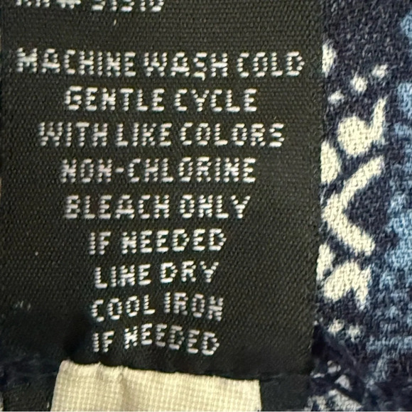 Iz Byer Navy and Cream Patterned Cold shoulder summer Blouse size L polyester - Picture 10 of 12